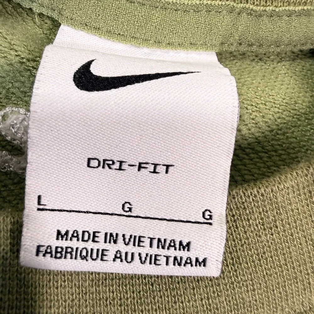 Nike Sweatshirt Men Large Green Dri-Fit Graphic Swoosh Crew Neck Pullover Fleece